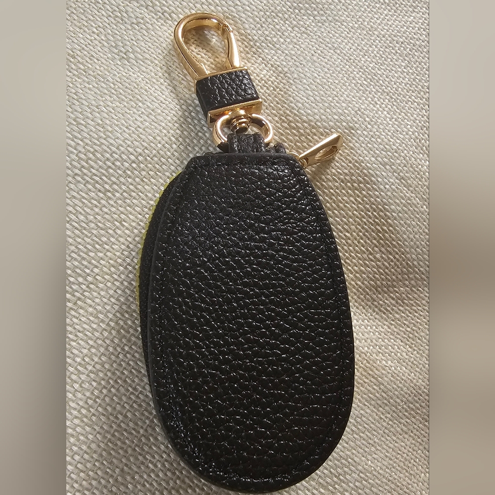 Hello Kitty Black Vegan Leather Coin Pouch NWOT - Picture 2 of 6